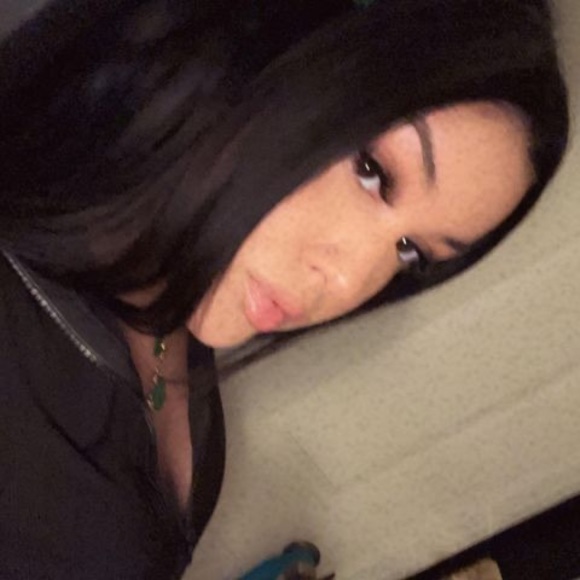 Meet your Posher, Dani - Picture 1 of 1